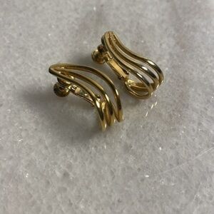 Napier Triple Gold Swirl Half Loop Clip On Door knock vintage Earrings